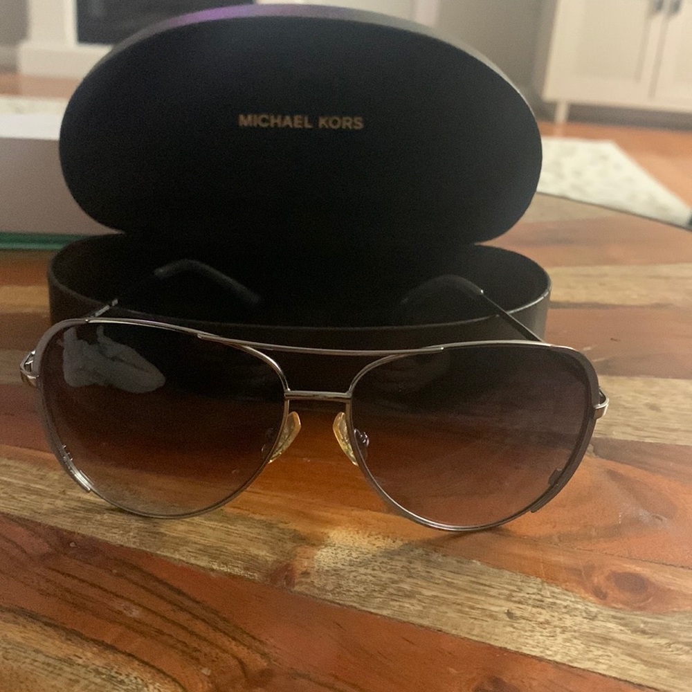Michael Kors Silver Aviator sunglasses Sicily M2045S